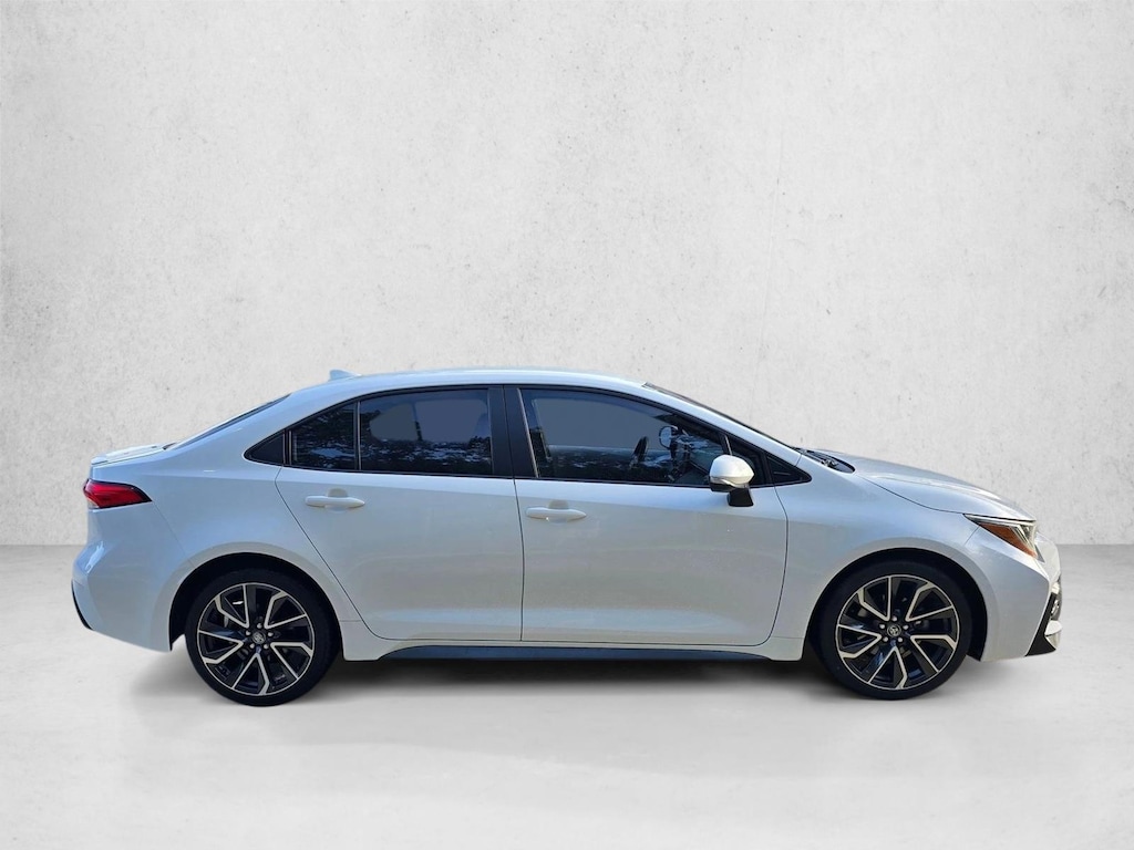 Used 2020 Toyota Corolla SE Sedan