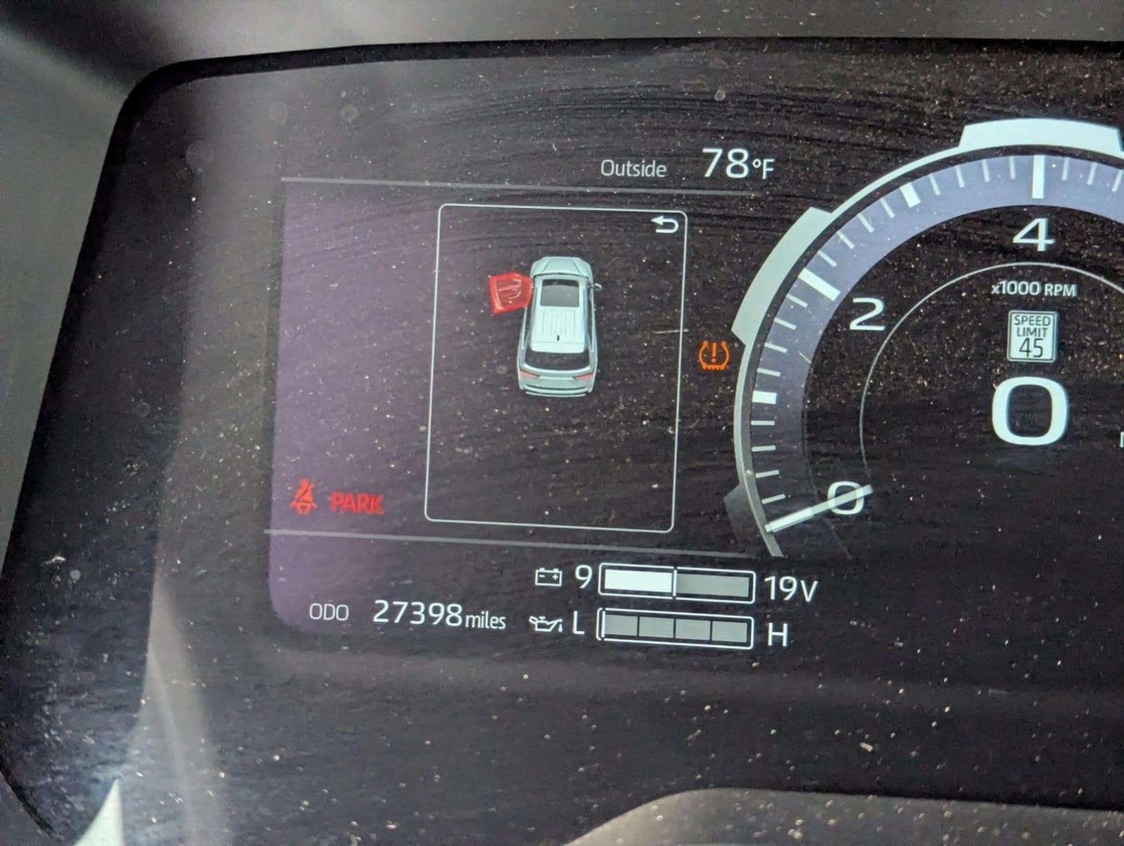 2025 Toyota Sequoia SR5 - Photo 10