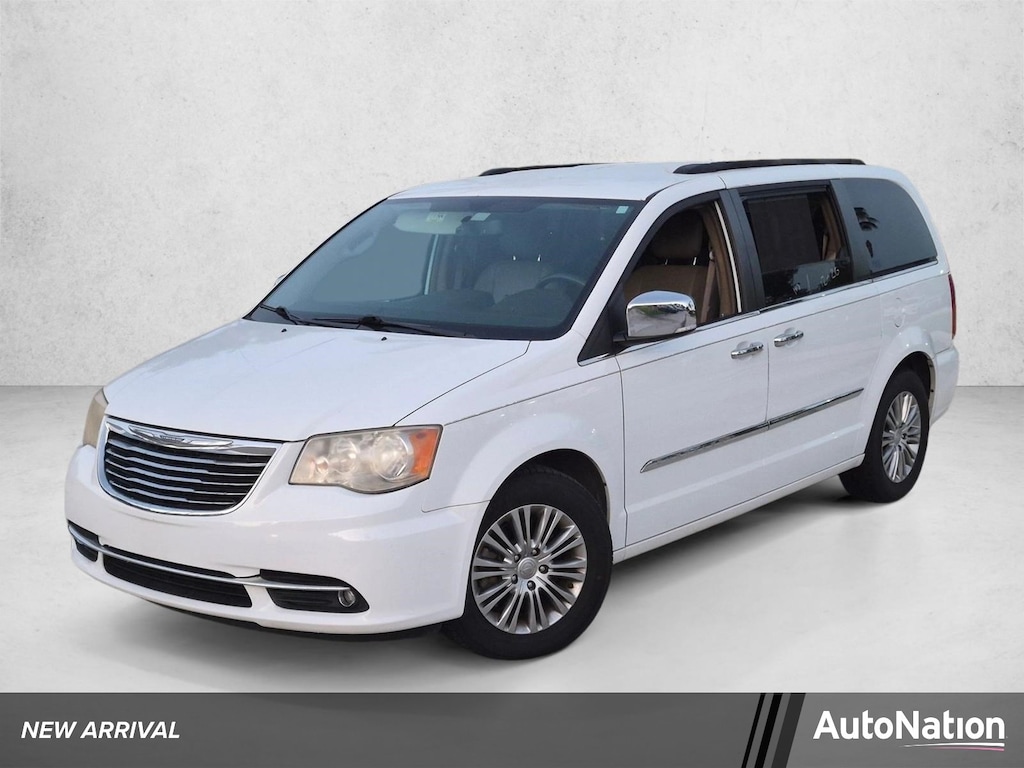 Used 2014 Chrysler Town & Country Touring-L Van
