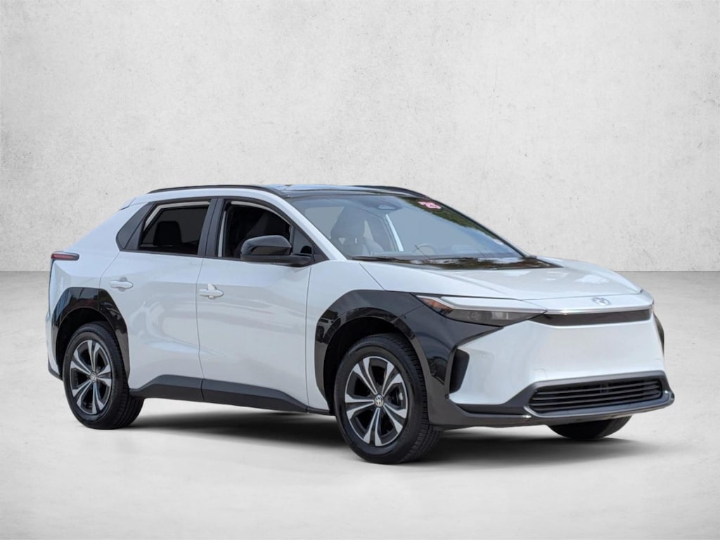 Used 2025 Toyota bZ4X XLE SUV