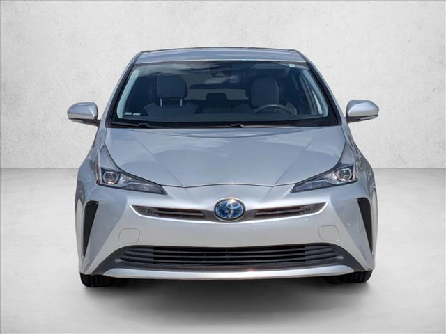 2022 Toyota Prius LE photo 2