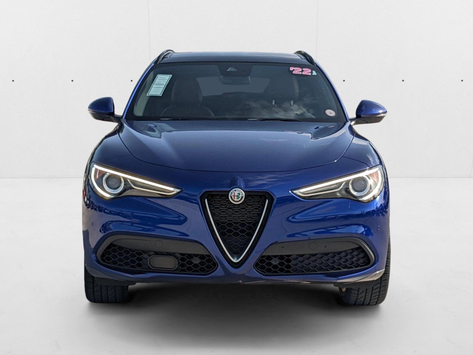 2022 Alfa Romeo Stelvio Ti photo 2