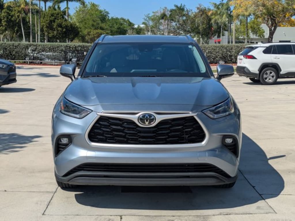 Used 2021 Toyota Highlander XLE SUV