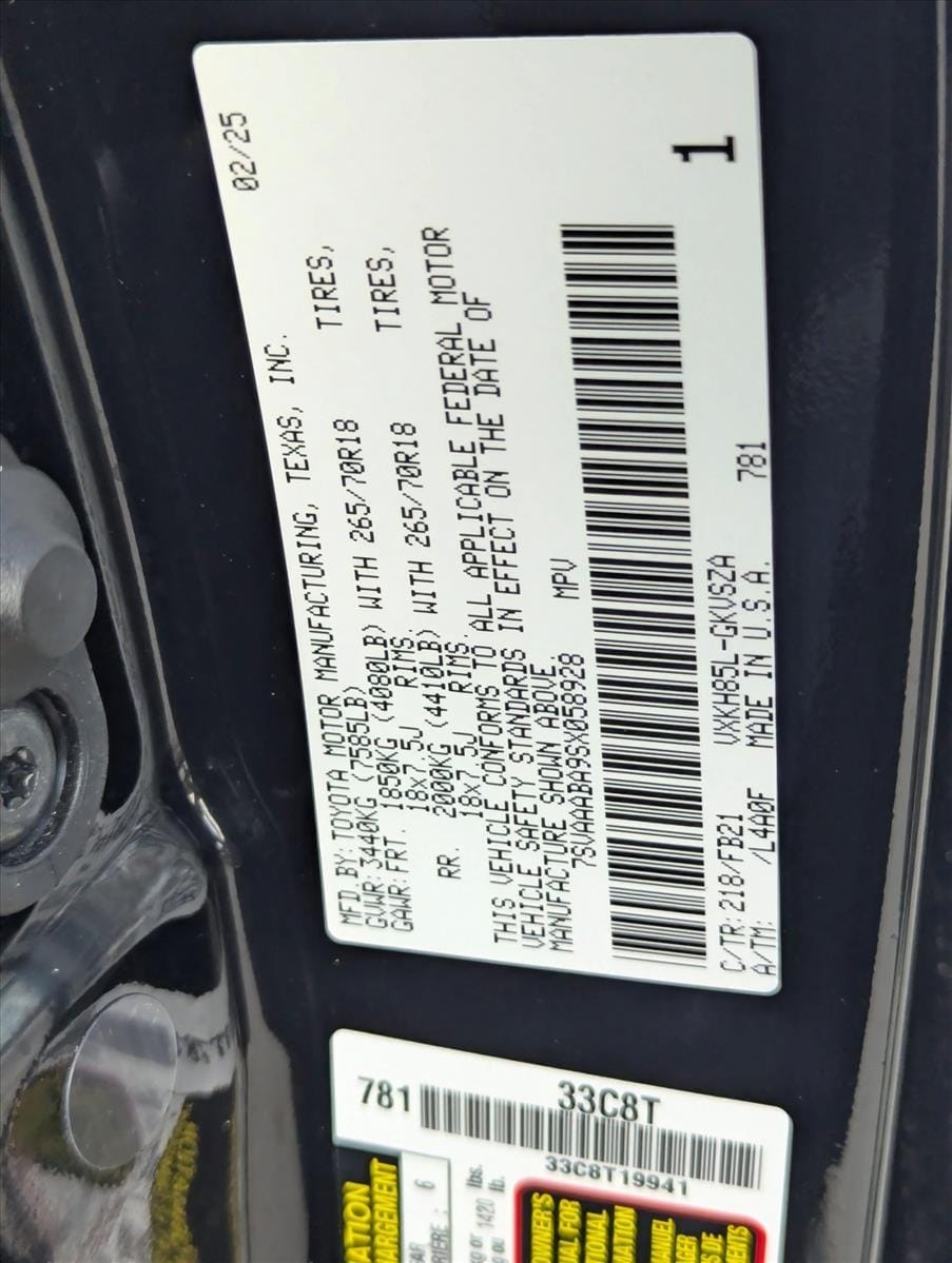 2025 Toyota Sequoia SR5 - Photo 24