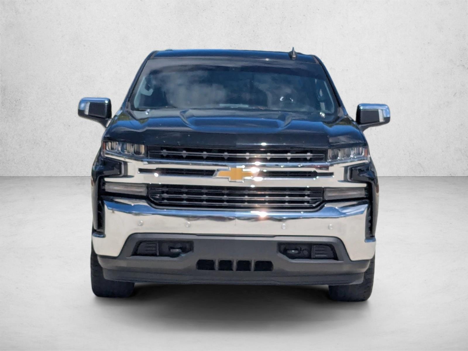 2020 Chevrolet Silverado 1500 LT photo 2