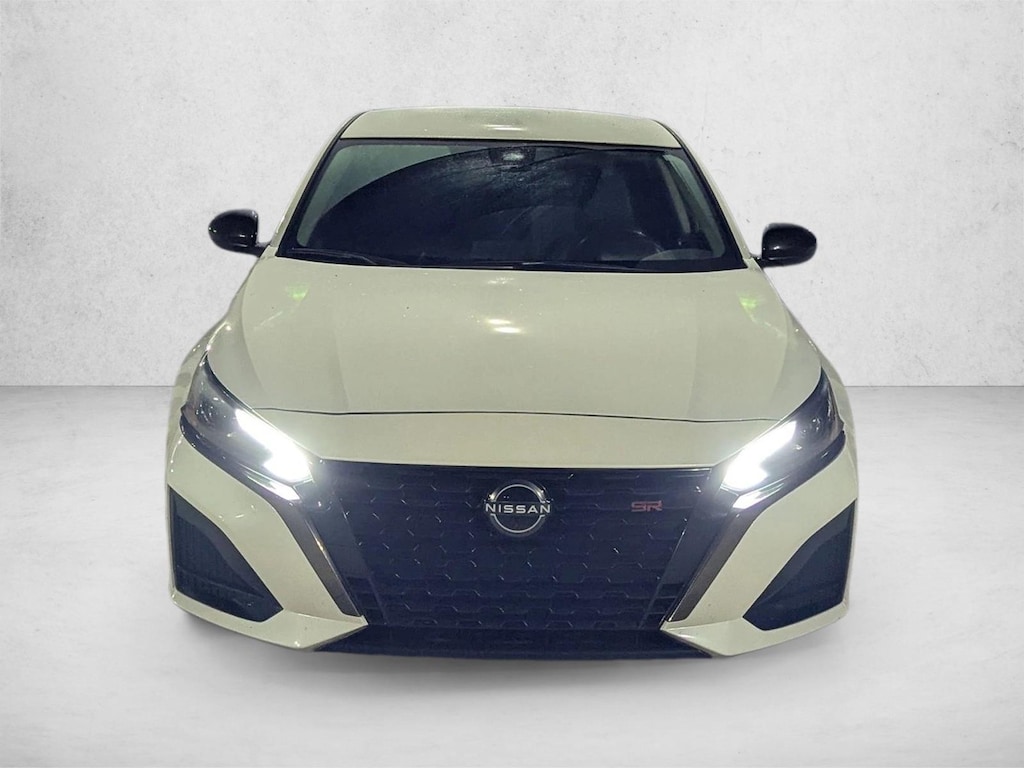 Used 2024 Nissan Altima 2.5 SR Sedan
