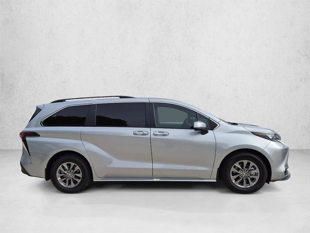 Certified 2024 Toyota Sienna XLE 8 Passenger Van Passenger Van