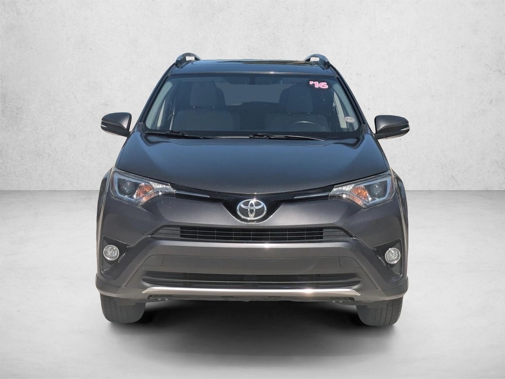 Used 2016 Toyota RAV4 XLE SUV