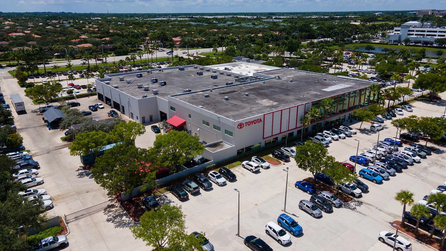 hours-directions-autonation-toyota-weston