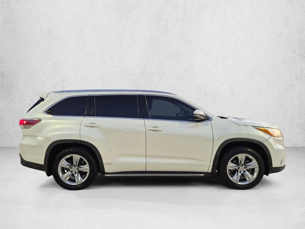 Used 2015 Toyota Highlander Limited Platinum V6 SUV
