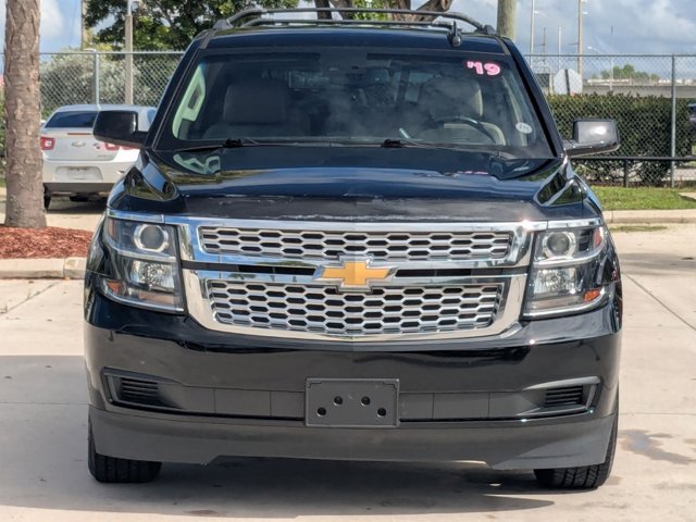 2019 Chevrolet Tahoe LT photo 2
