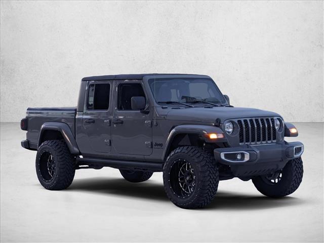 2021 Jeep Gladiator Sport photo 3