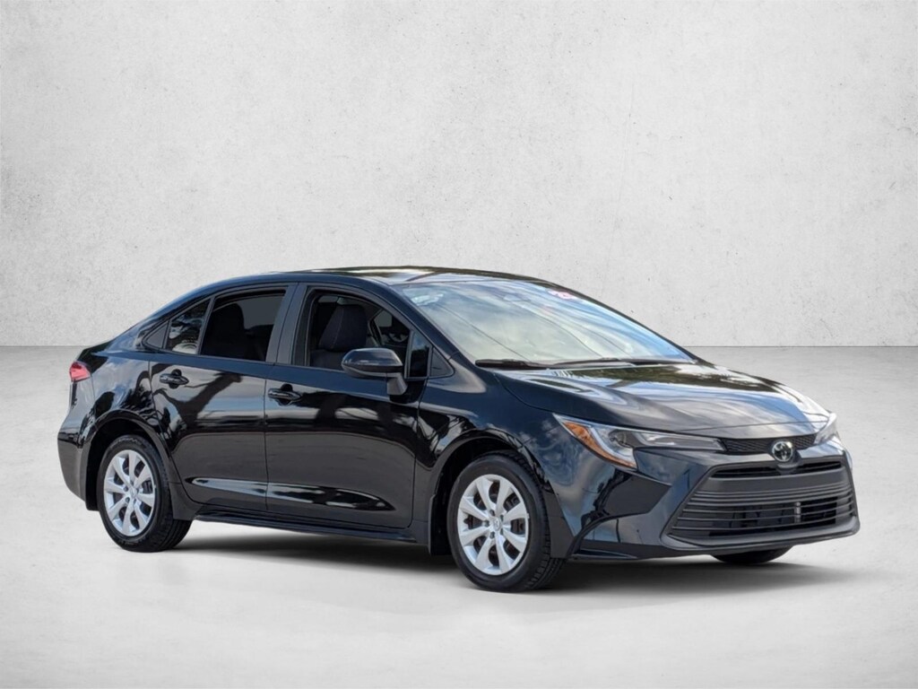 Used 2025 Toyota Corolla LE Sedan