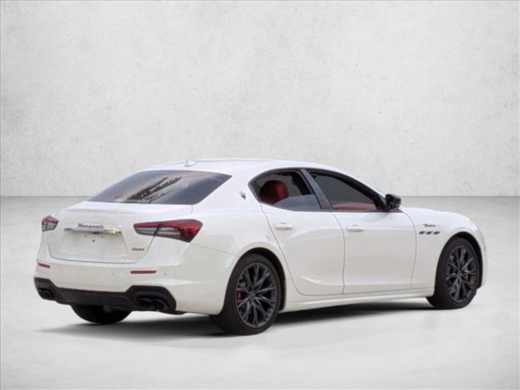 Used 2022 Maserati Ghibli Modena Sedan