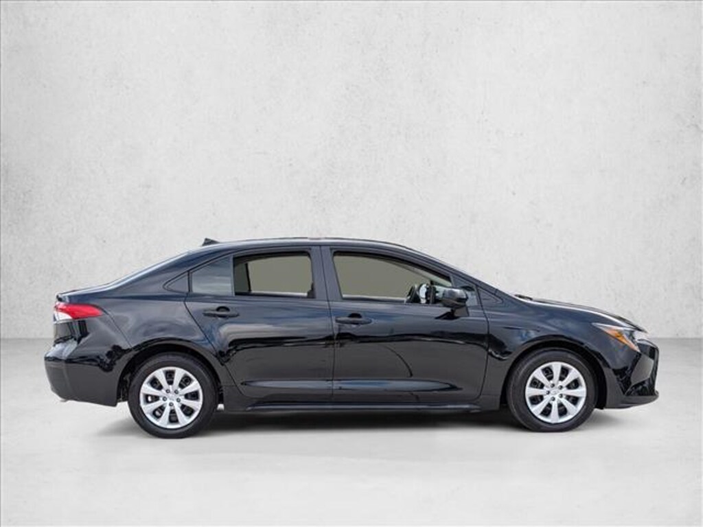 Used 2025 Toyota Corolla LE Sedan
