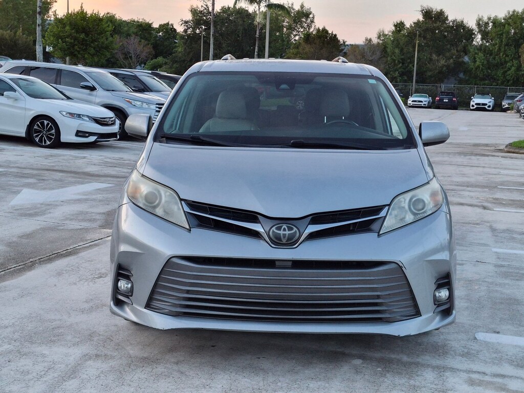 Used 2019 Toyota Sienna XLE 7 Passenger Auto Access Seat Van