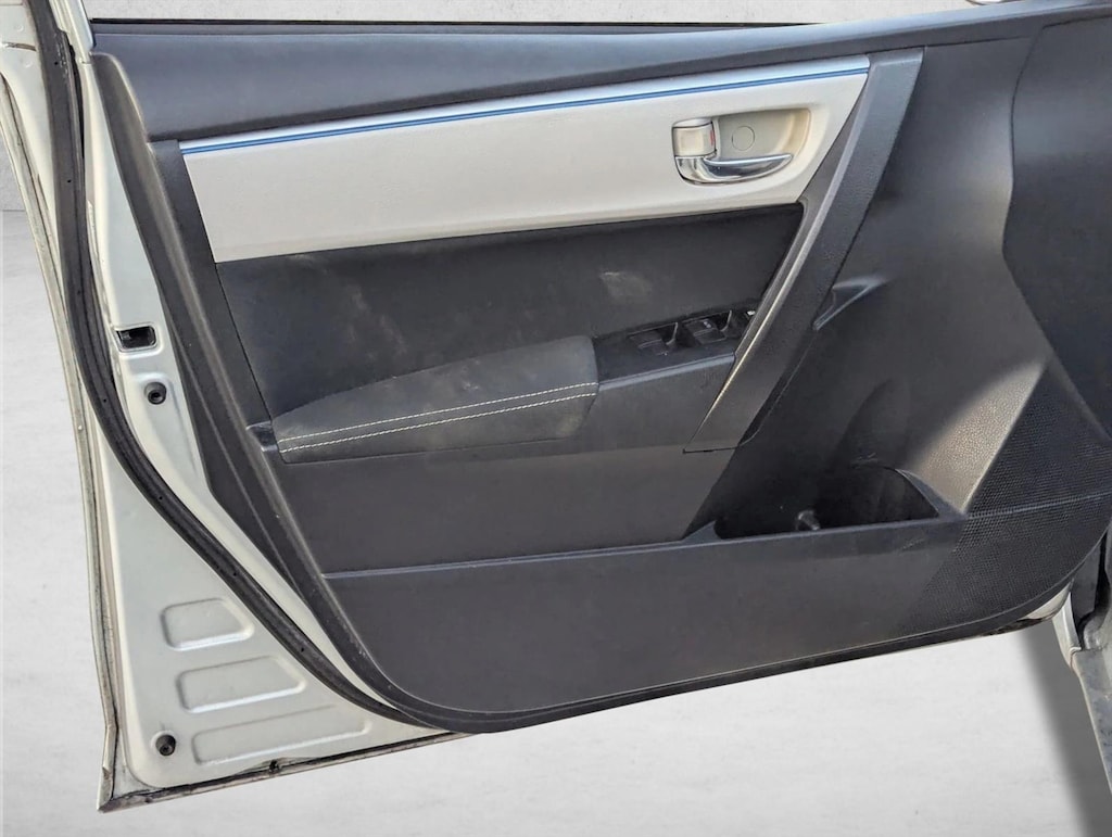 Used 2014 Toyota Corolla LE Sedan