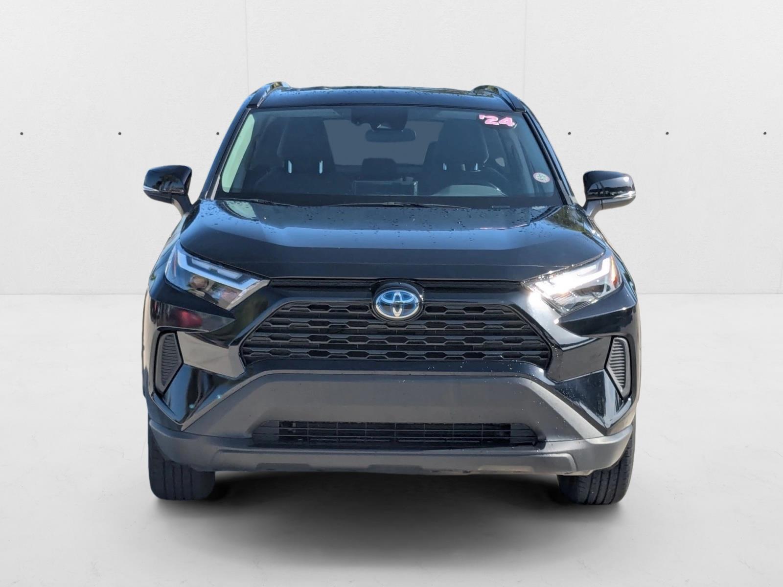 2024 Toyota RAV4 Hybrid XLE photo 2