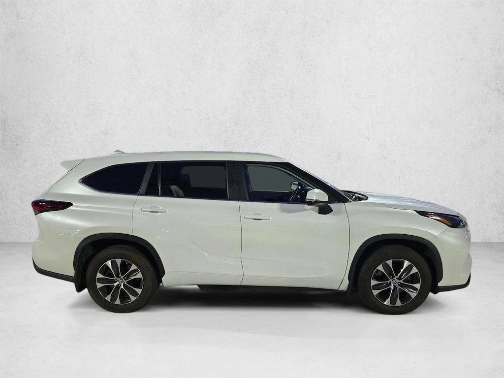 Certified 2024 Toyota Highlander XLE SUV