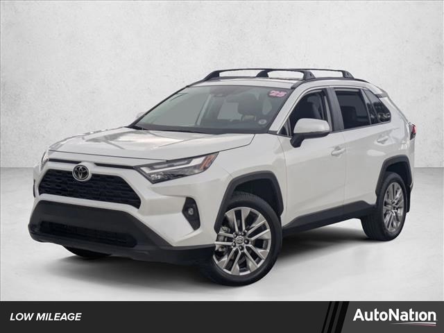 2025 Toyota RAV4 XLE Premium's photo