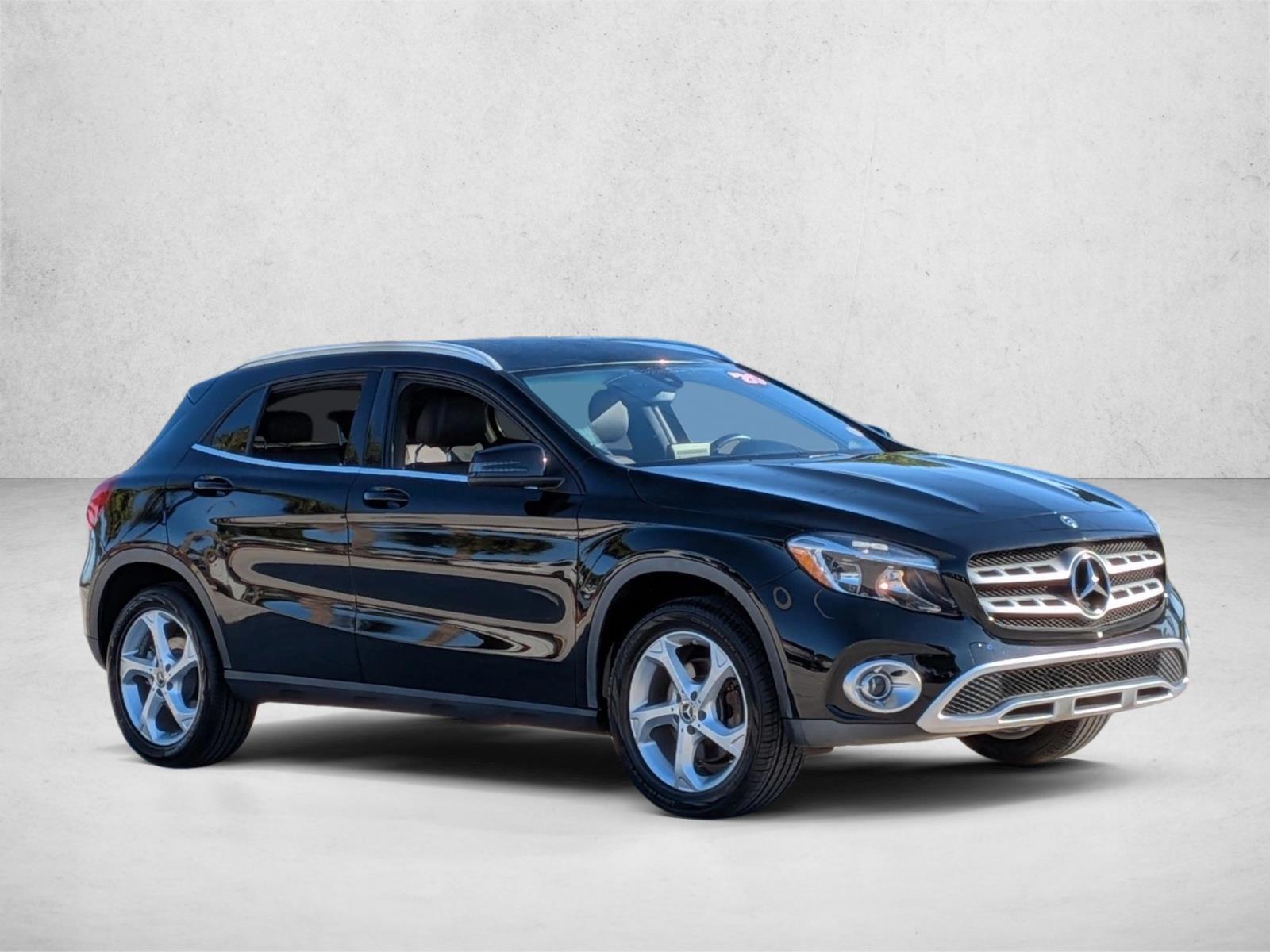 2020 Mercedes Benz GLA 250 photo 2