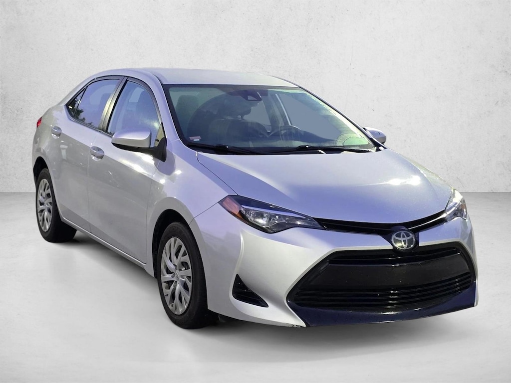 Used 2018 Toyota Corolla LE Sedan