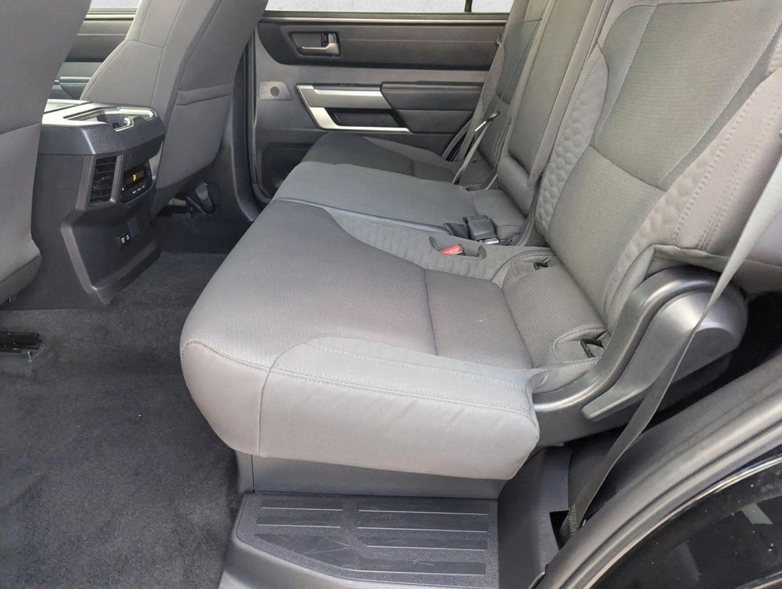 2025 Toyota Sequoia SR5 - Photo 16