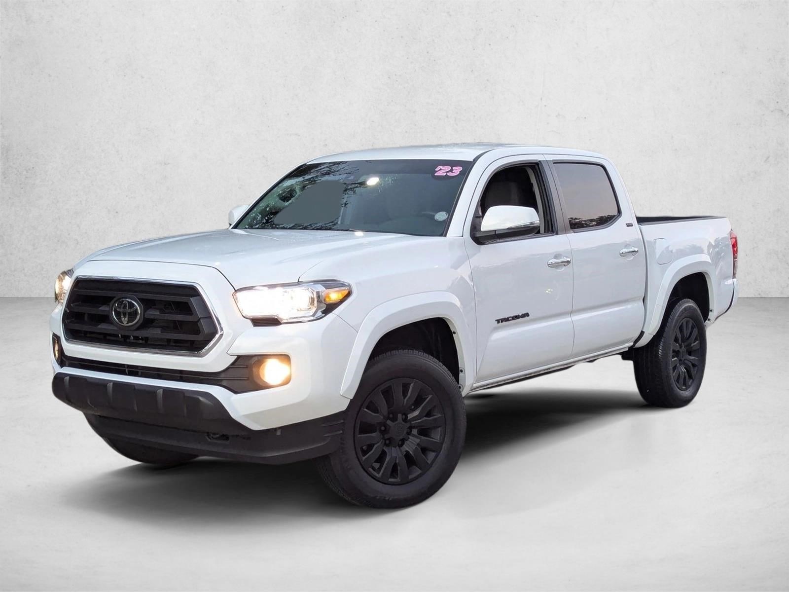2023 Toyota Tacoma SR5's photo