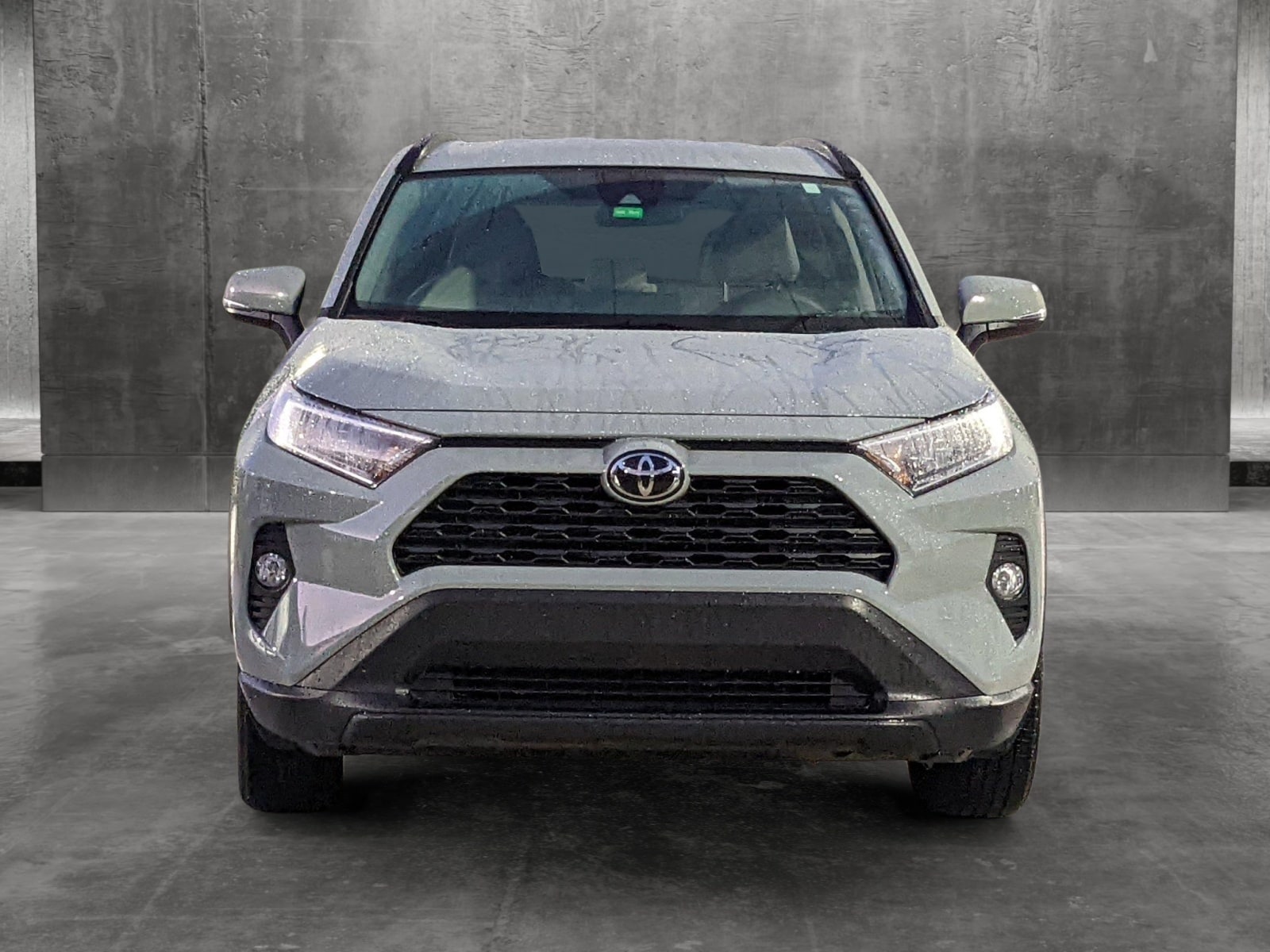 Used 2021 Toyota RAV4 XLE with VIN 2T3W1RFV6MW141512 for sale in Davie, FL