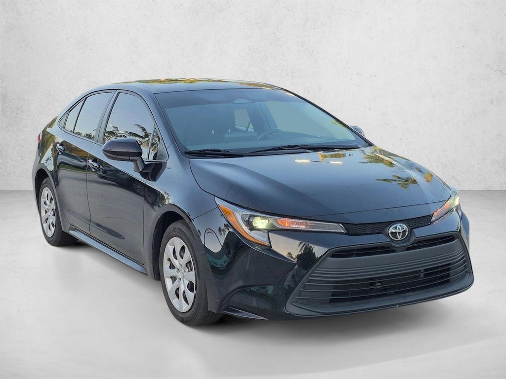 Used 2023 Toyota Corolla LE Sedan