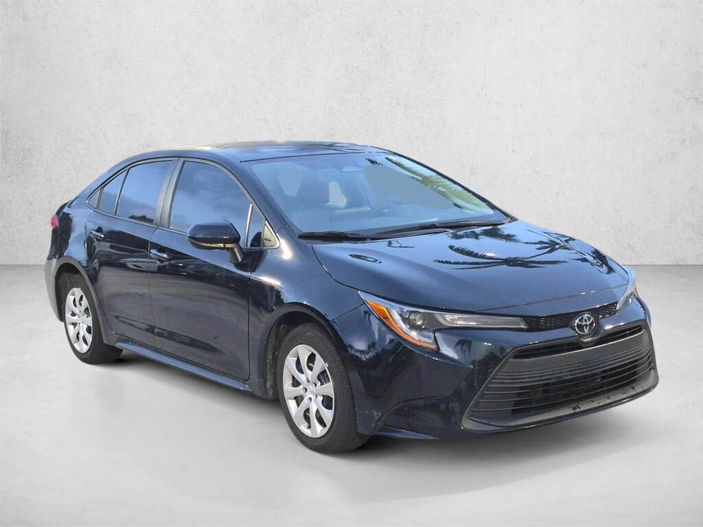 Certified 2025 Toyota Corolla LE Sedan