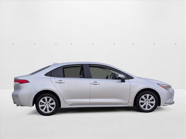 2023 Toyota Corolla Hybrid LE photo 2