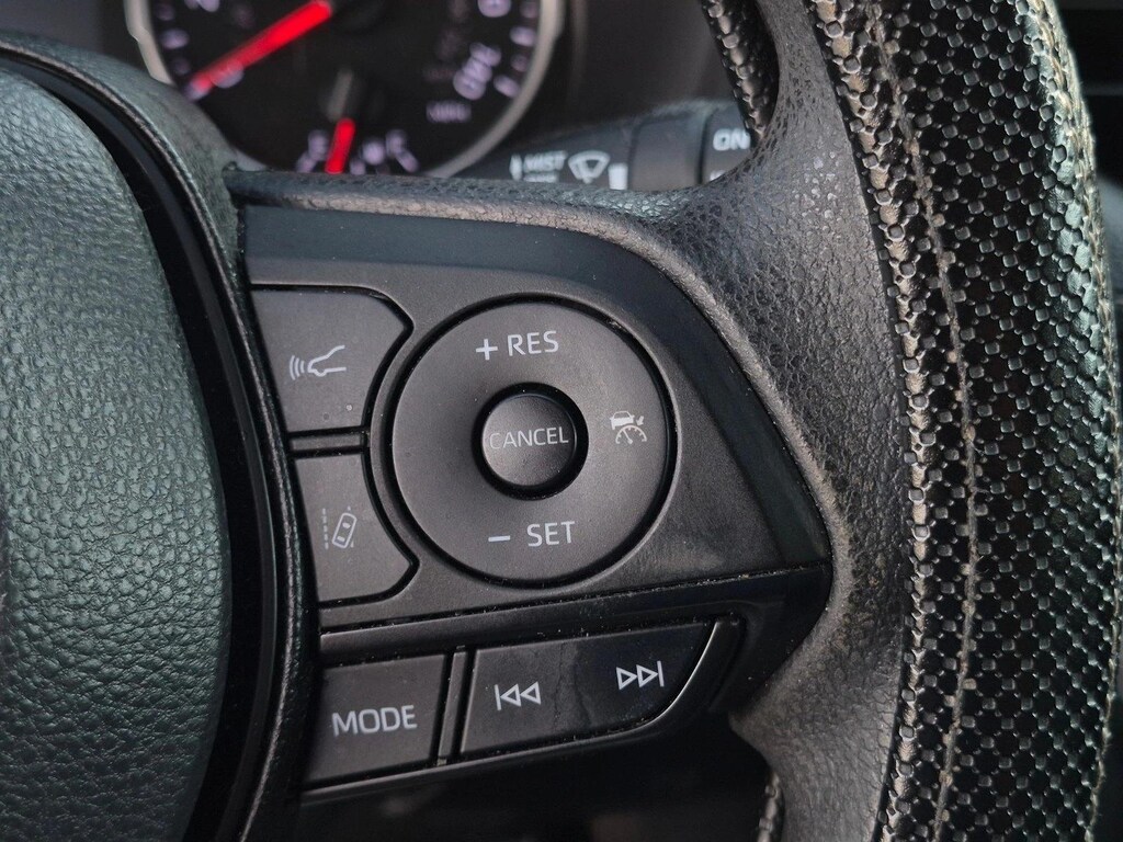 Used 2022 Toyota RAV4 XLE SUV