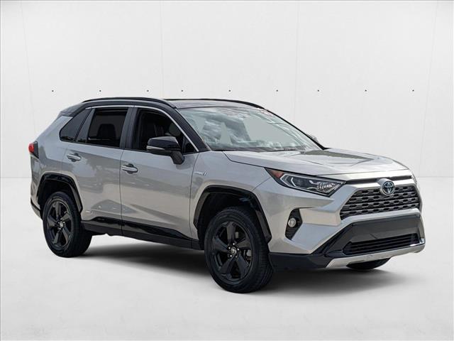 2021 Toyota RAV4 Hybrid XSE photo 3