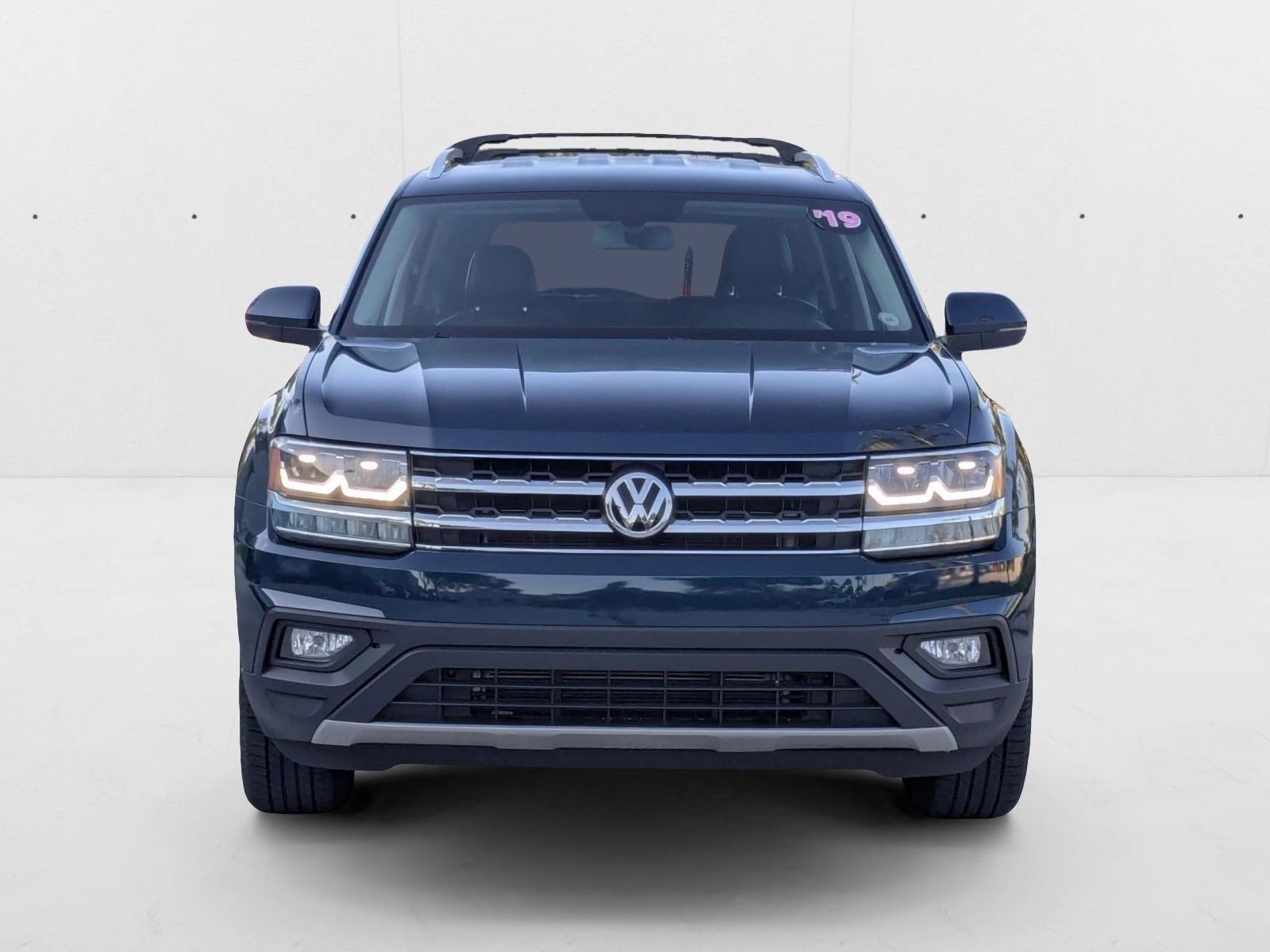 Used 2019 Volkswagen Atlas SE with VIN 1V2DP2CA5KC588815 for sale in Davie, FL