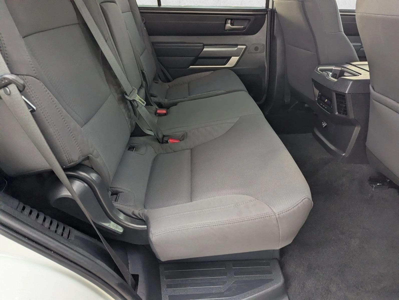 2025 Toyota Sequoia SR5 - Photo 20