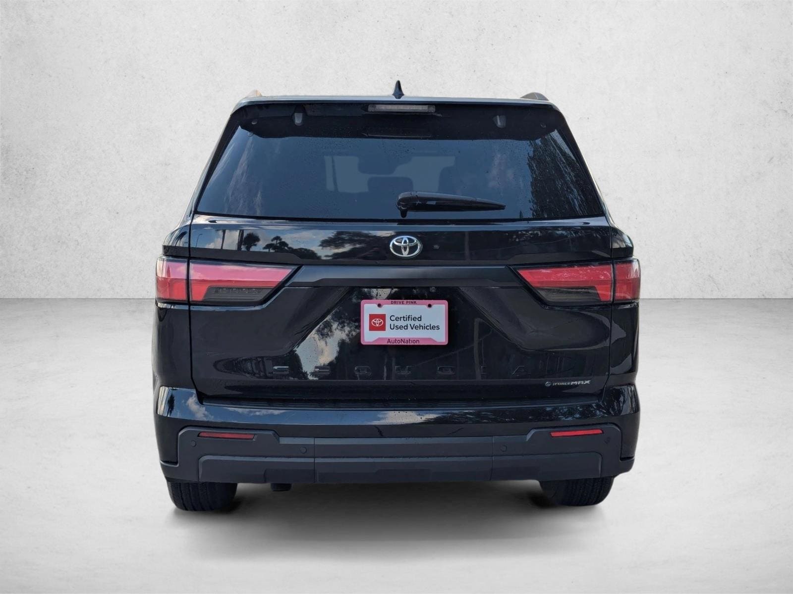 2025 Toyota Sequoia SR5 - Photo 6