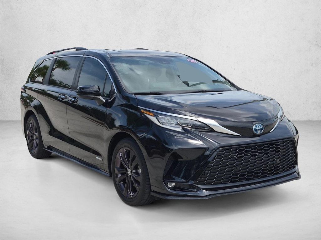 Used 2021 Toyota Sienna XSE 7 Passenger Van