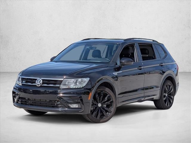 2021 Volkswagen Tiguan SE R-LINE BLACK's photo