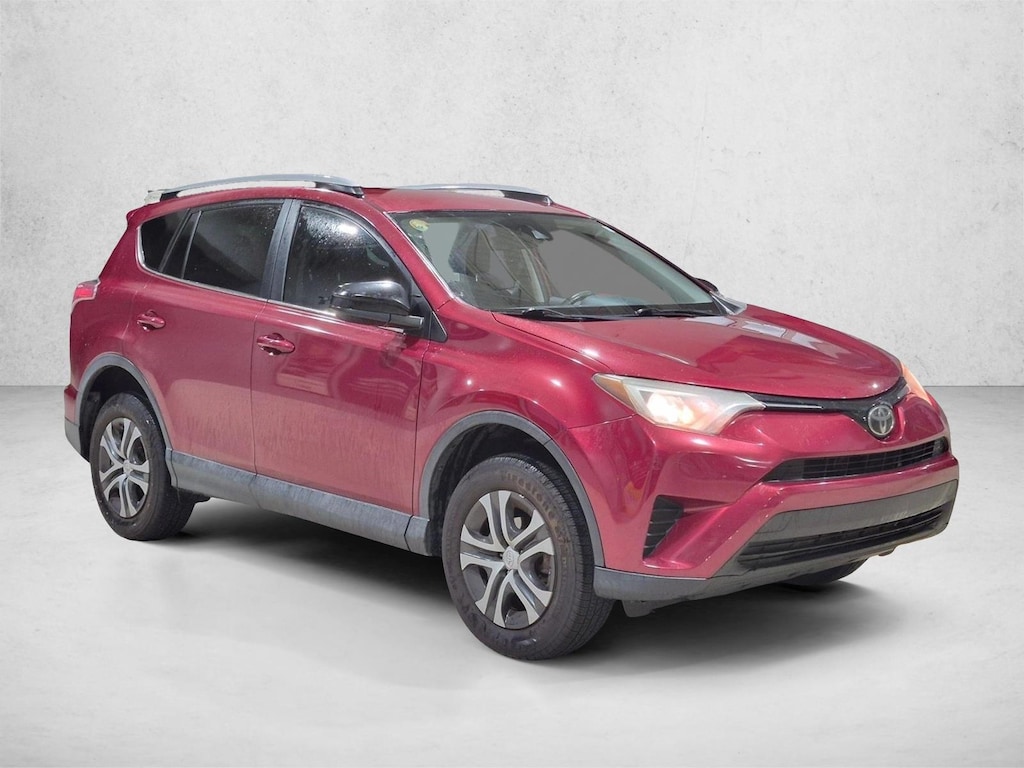 Used 2018 Toyota RAV4 LE SUV