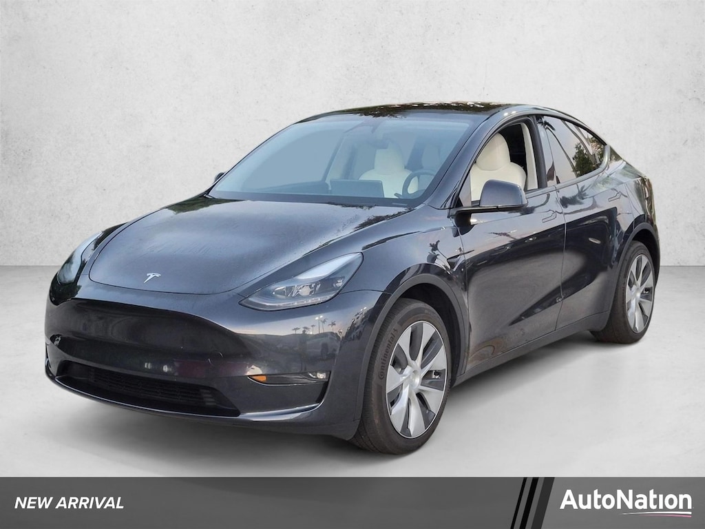 Used 2024 Tesla Model Y Long Range SUV