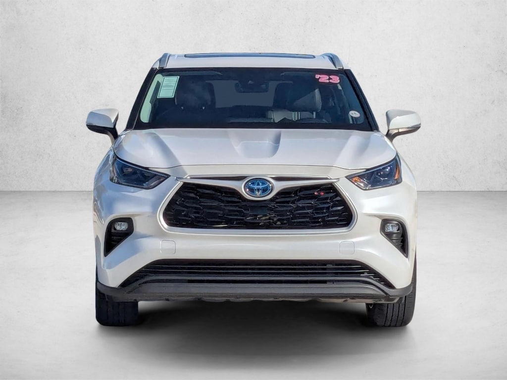 Certified 2023 Toyota Highlander Hybrid XLE SUV