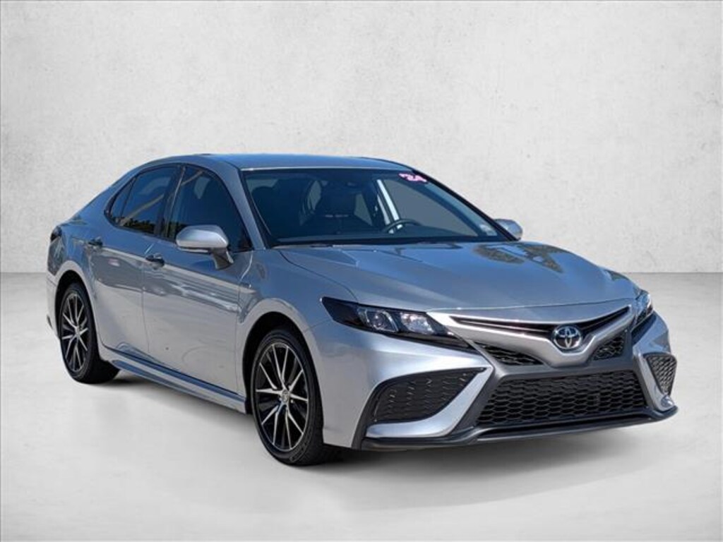 Used 2024 Toyota Camry SE Sedan