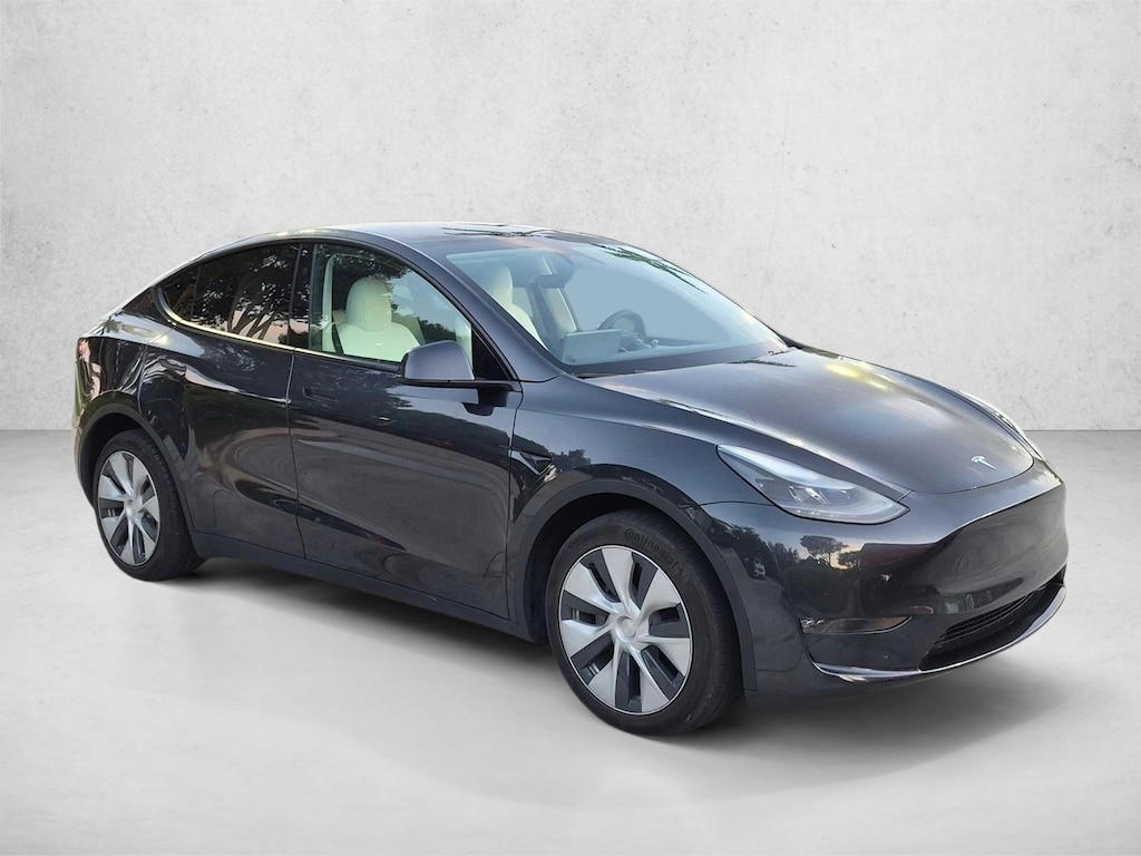 Used 2024 Tesla Model Y Long Range SUV