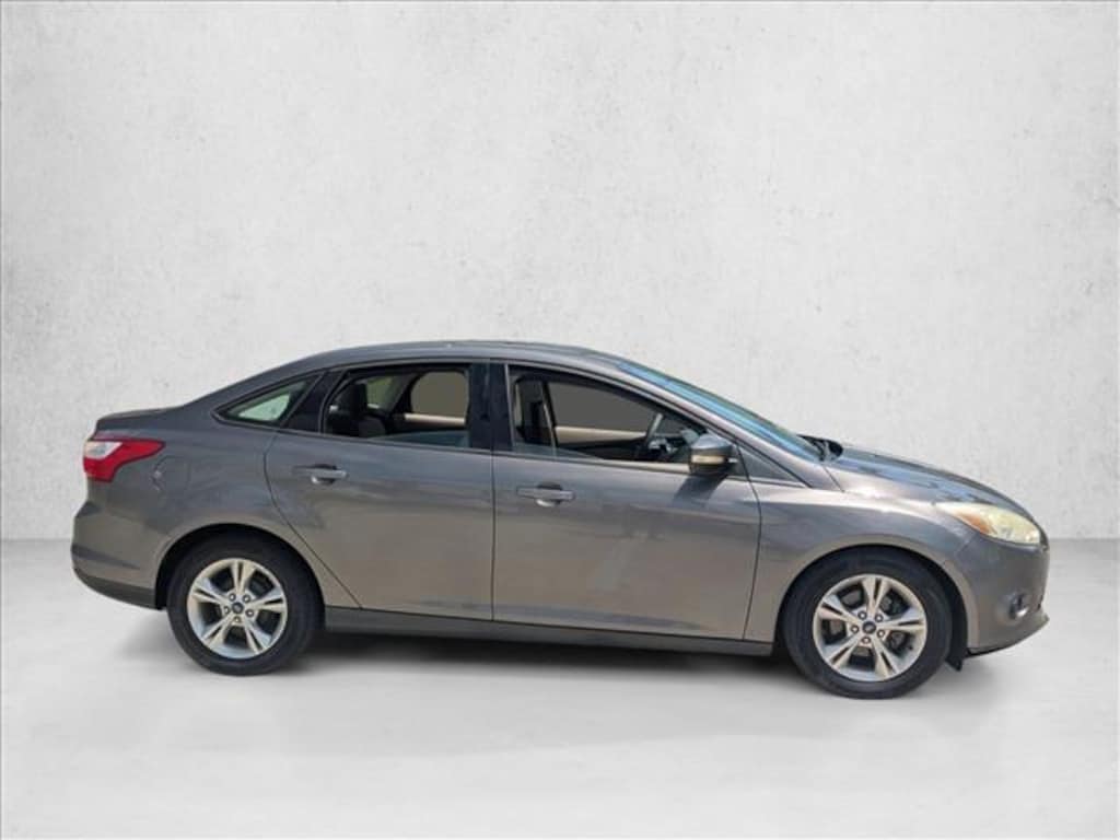 Used 2013 Ford Focus SE Sedan
