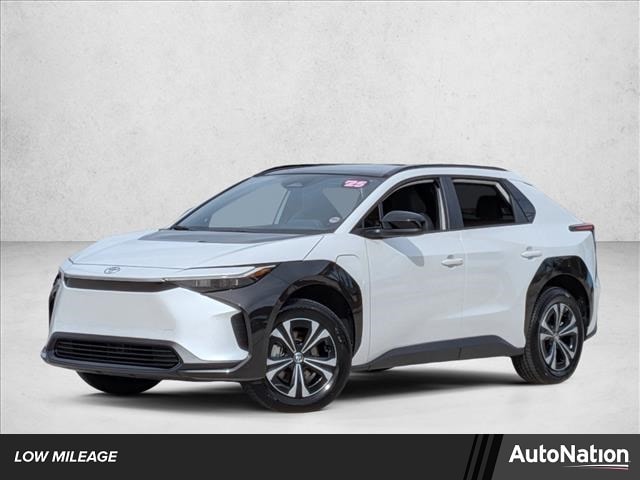 2025 Toyota bZ4X XLE