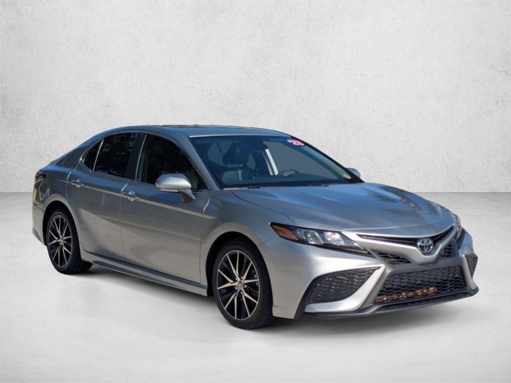 Used 2023 Toyota Camry SE Sedan