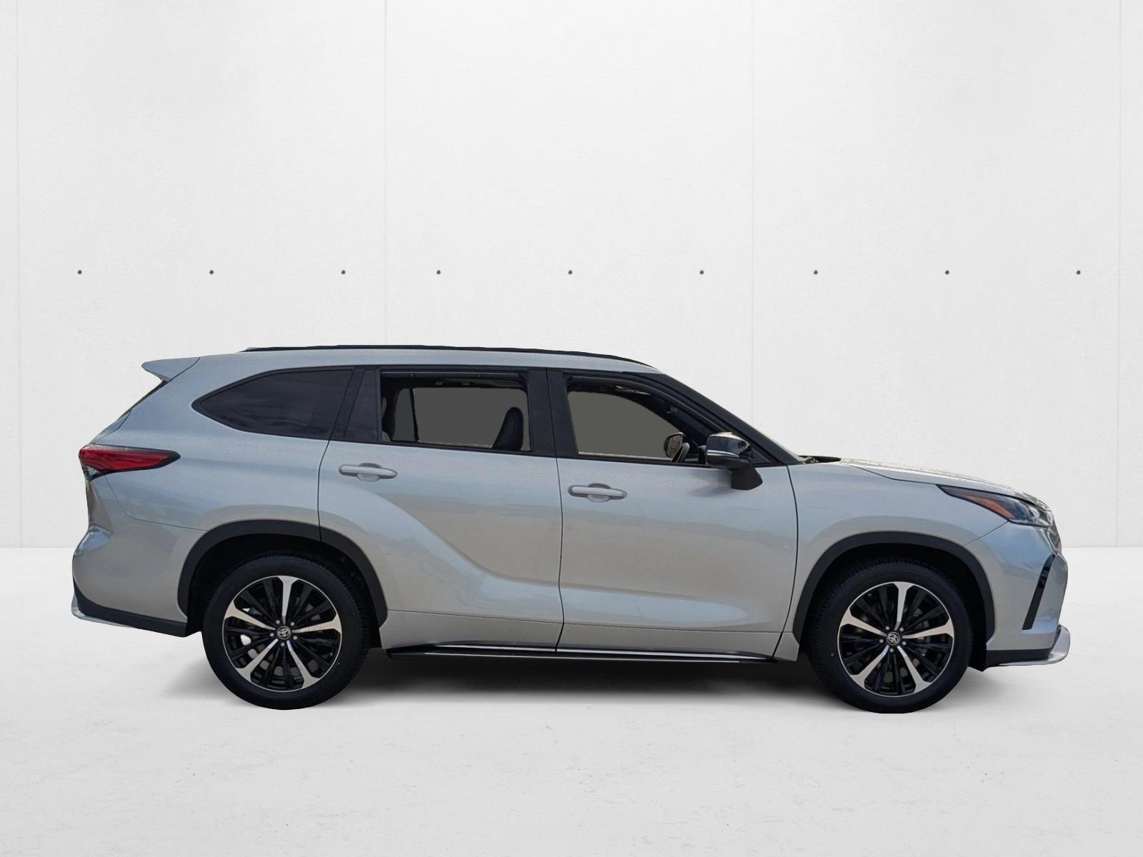 2022 Toyota Highlander XSE photo 4
