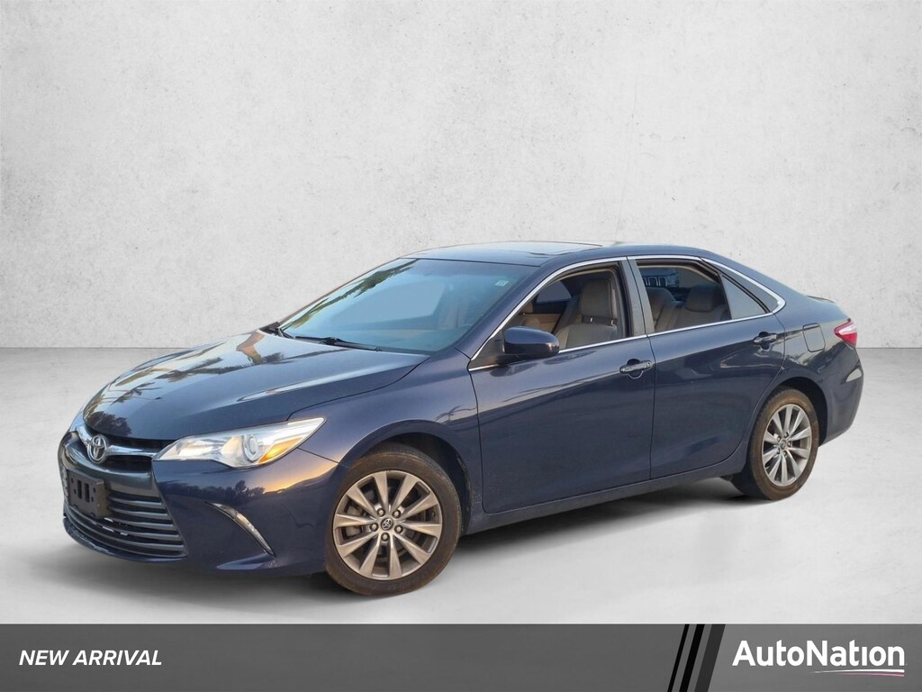 Used 2016 Toyota Camry XLE Sedan