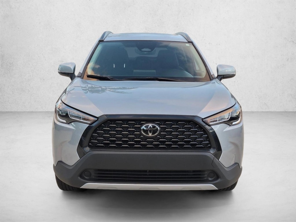 Used 2024 Toyota Corolla Cross LE SUV